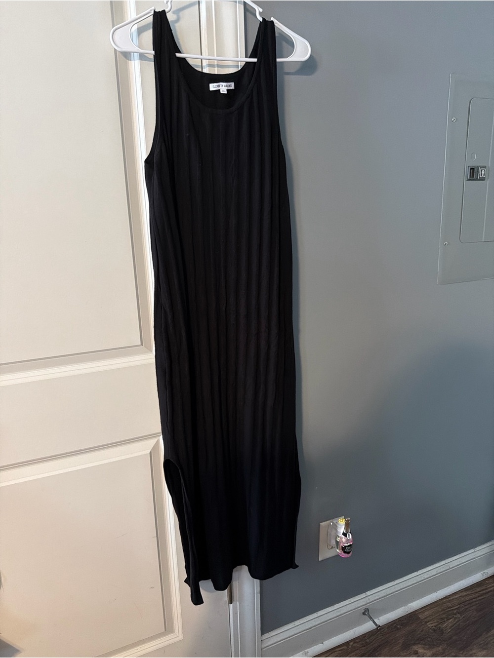 Elizabeth and James Black Sleeveless Ribbed Maxi Dress